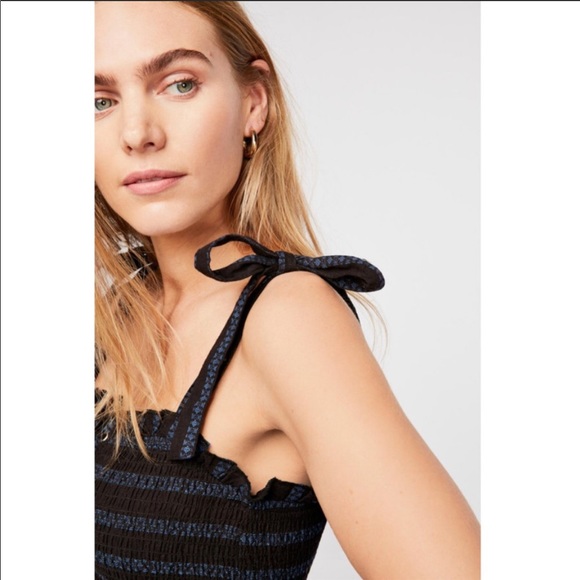 Free People Lace Up Tie Crop Top- worn once - Picture 1 of 4